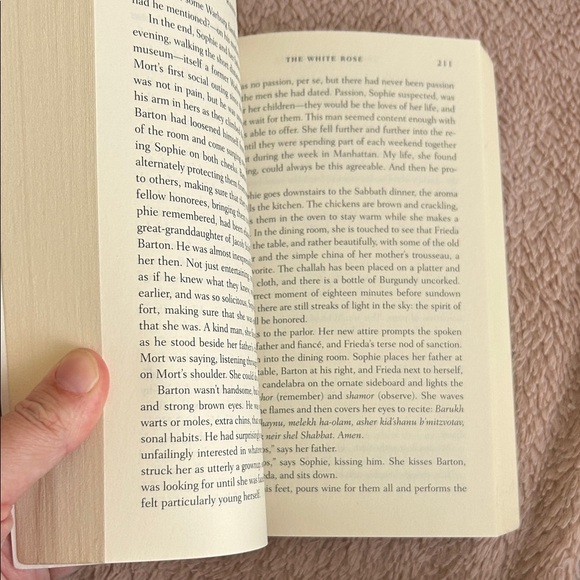 The White Rose Novel by Jean Hanff Korelitz - Picture 4 of 5